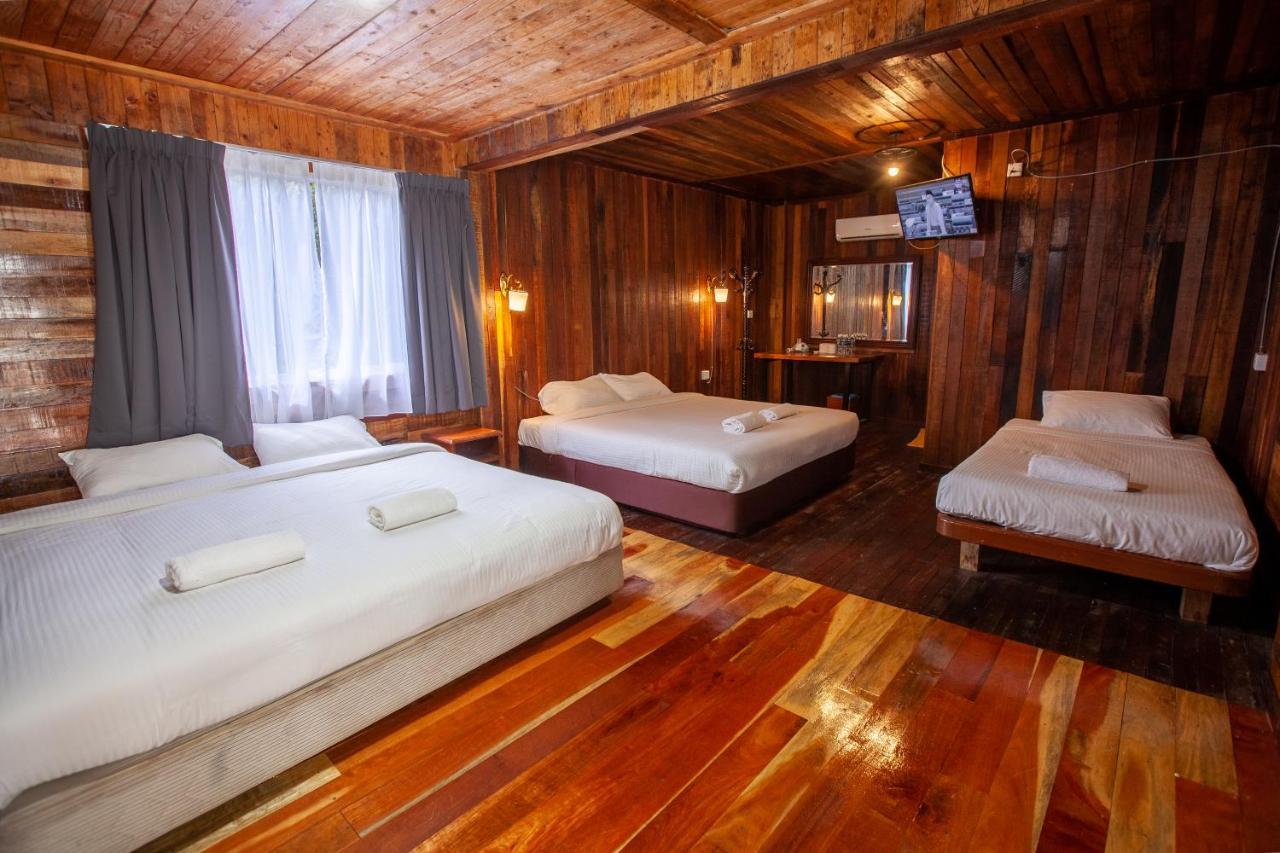 קמפונג טלוק ניפה Joe Fisherman Inn מראה חיצוני תמונה
